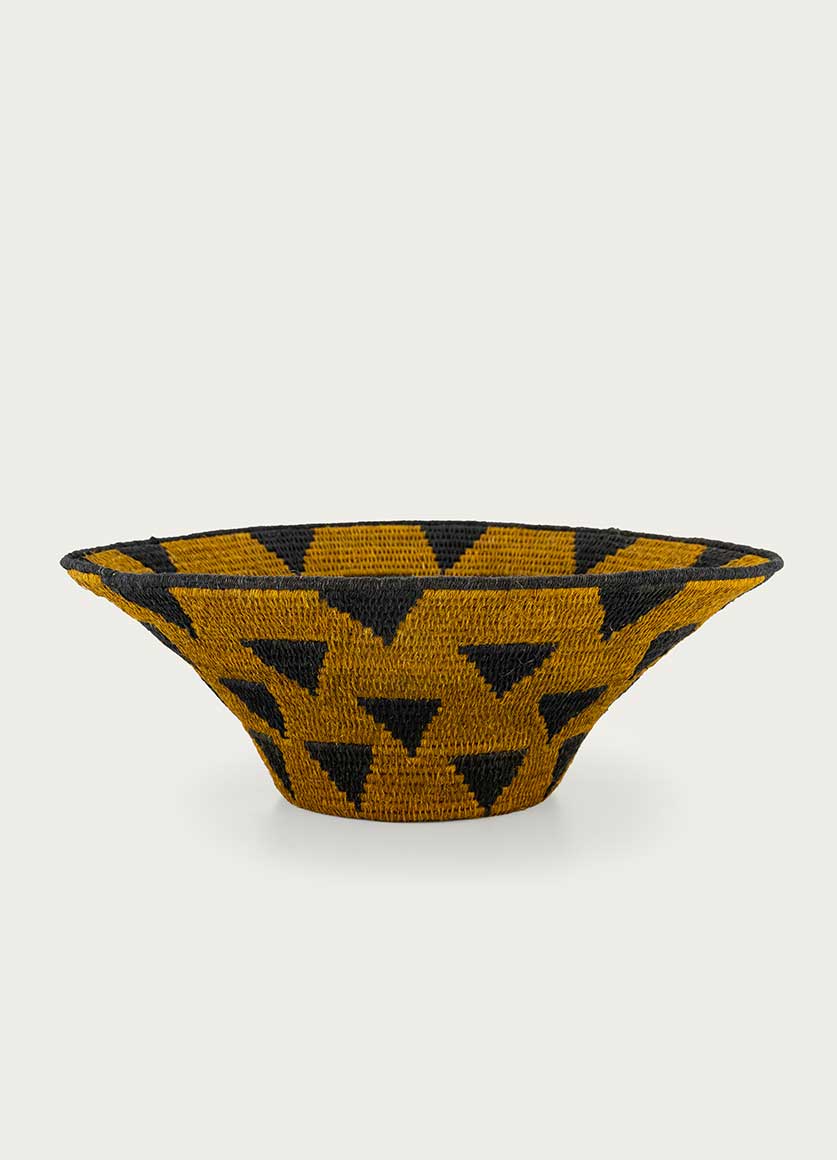LITTLE TRIANGLES BASKETS  IN COLOURS GINGER AND BLACK LARGE